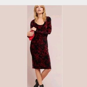 New HD in Paris Dierdre Velvet Column Dress